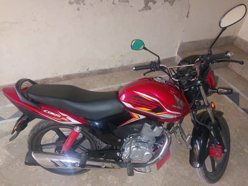 Honda CB125F  | 2024 model  |  3500 kms running 7