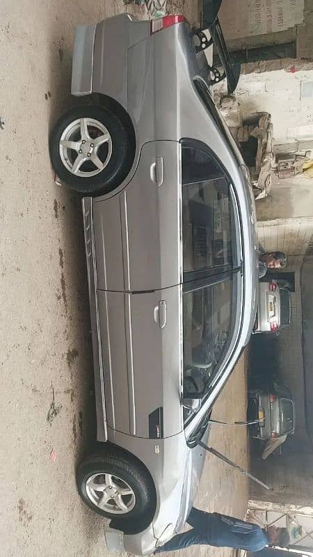 Honda Civic EXi 2005 3