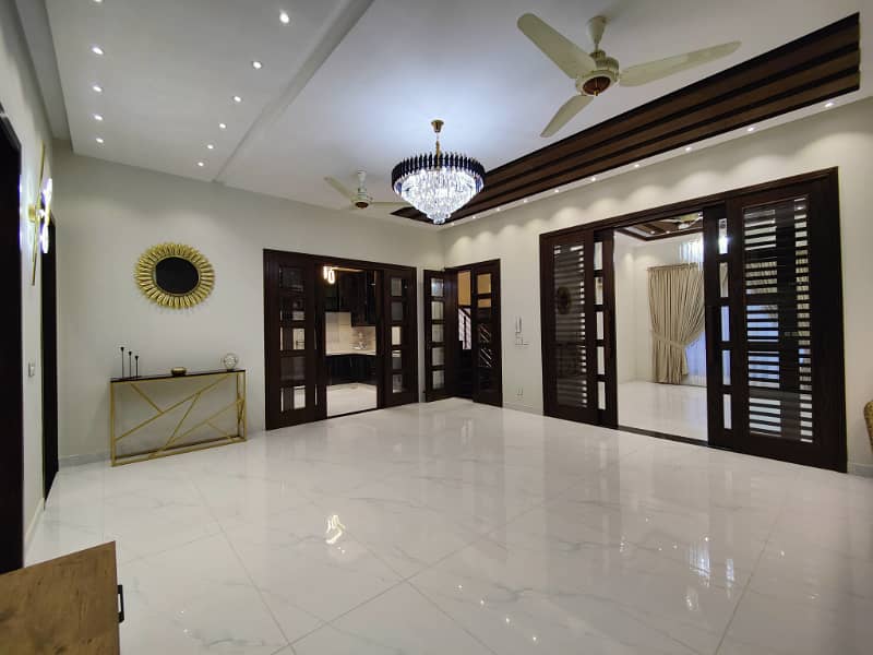 Luxurious Designer 10 Marla Brand New House For Sale in Bahria Town Lahore 4