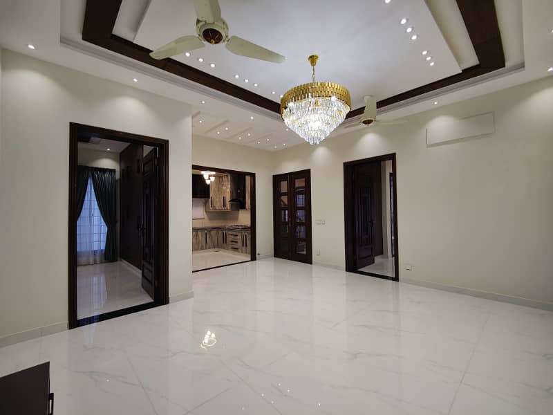 Luxurious Designer 10 Marla Brand New House For Sale in Bahria Town Lahore 30