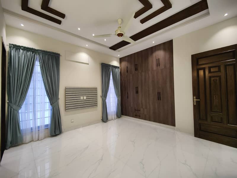 Luxurious Designer 10 Marla Brand New House For Sale in Bahria Town Lahore 36