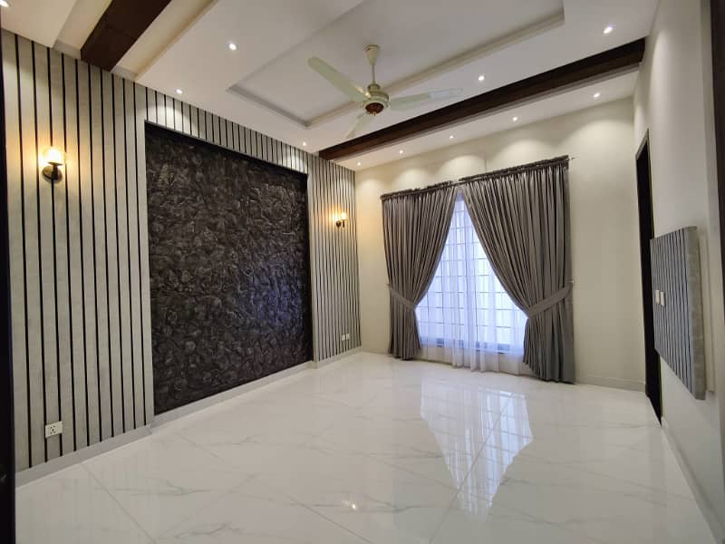 Luxurious Designer 10 Marla Brand New House For Sale in Bahria Town Lahore 37