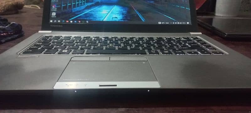 Toshibha laptop core i3 5th gen full working all 0