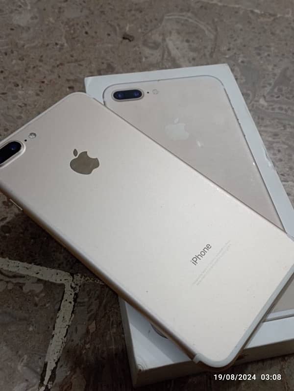 I Phone 7 Plus PTA approved with box and charger 0