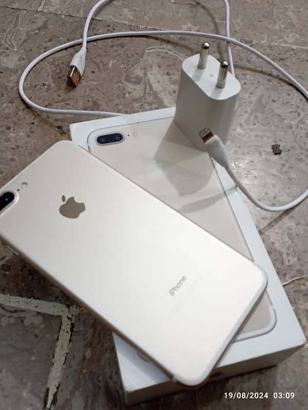 I Phone 7 Plus PTA approved with box and charger 1