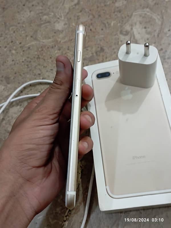 I Phone 7 Plus PTA approved with box and charger 7