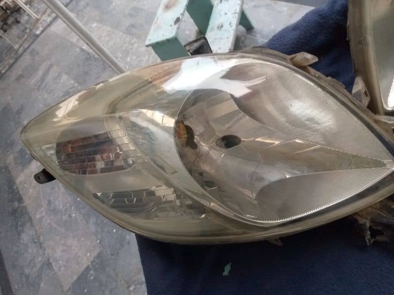 Vitz Headlight 1