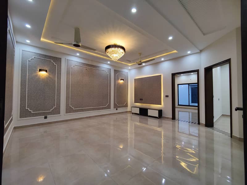 Luxurious Designer 10 Marla Brand New House For Sale in Bahria Town Lahore 34