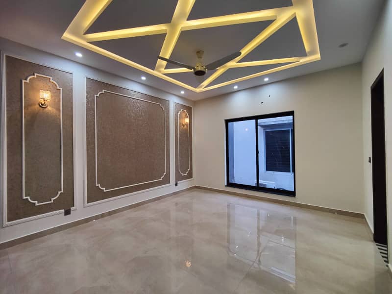 Luxurious Designer 10 Marla Brand New House For Sale in Bahria Town Lahore 48