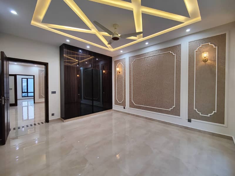 Luxurious Designer 10 Marla Brand New House For Sale in Bahria Town Lahore 49