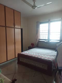 Modal TWON LINK ROAD SAMI FARNISH ROOM ATTACH BATH FOR RENT