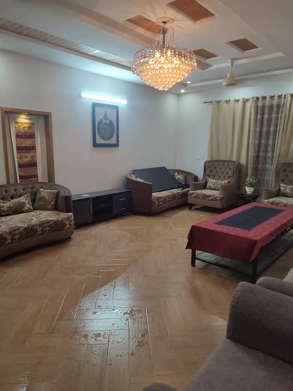 1 kanal house for rent ( ground and basement only) 0