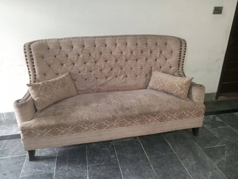 only 1 years used orignl condition heavy sofa set 4