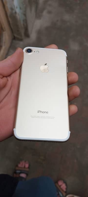 iPhone 7  128 gb 1