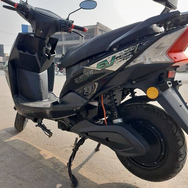 electric scooty bike in best working condition 0