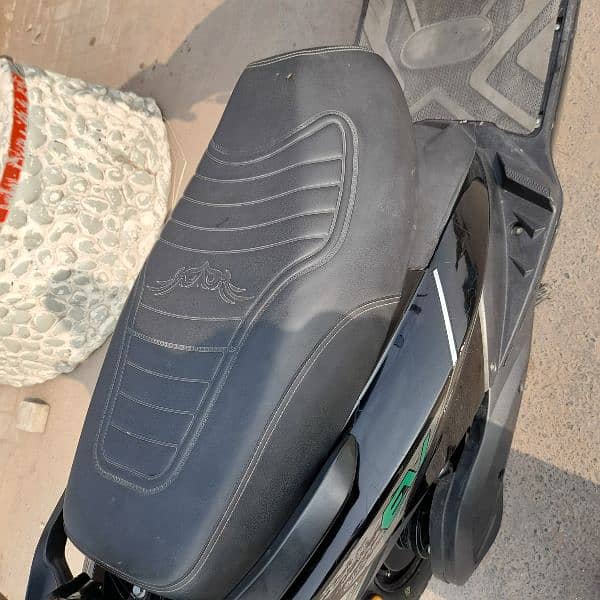 electric scooty bike in best working condition 2