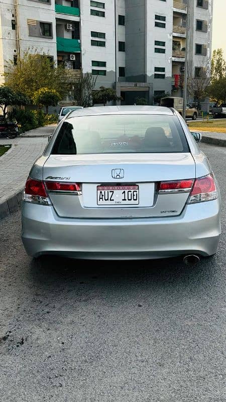 Honda Accord 2011 1