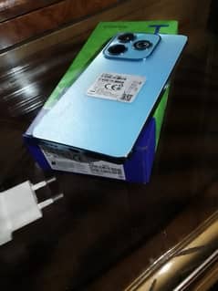 infinix hot 40i 8/128 with original box charger