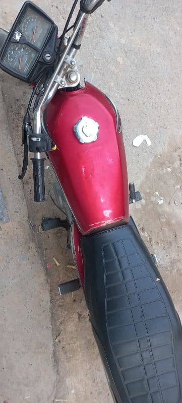 Honda 125 15 Model  All ok 3