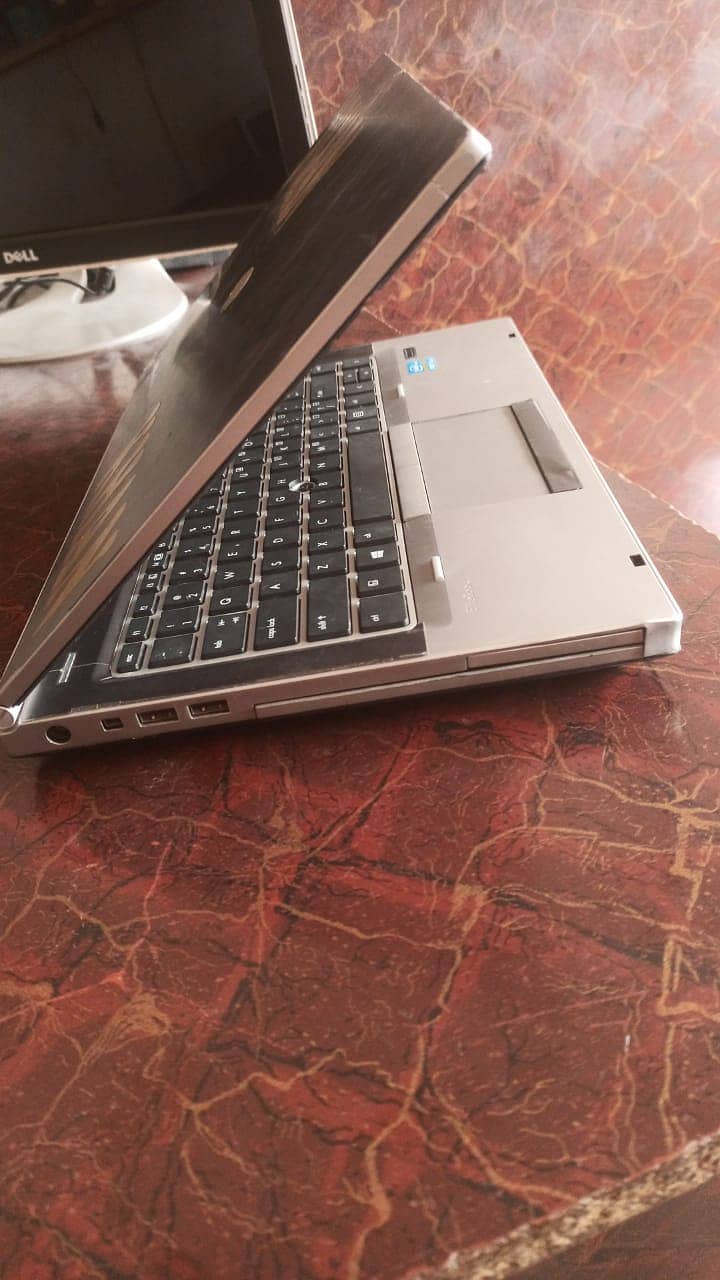 HP Elitebook 8470p Core i5 3rd Gen 3