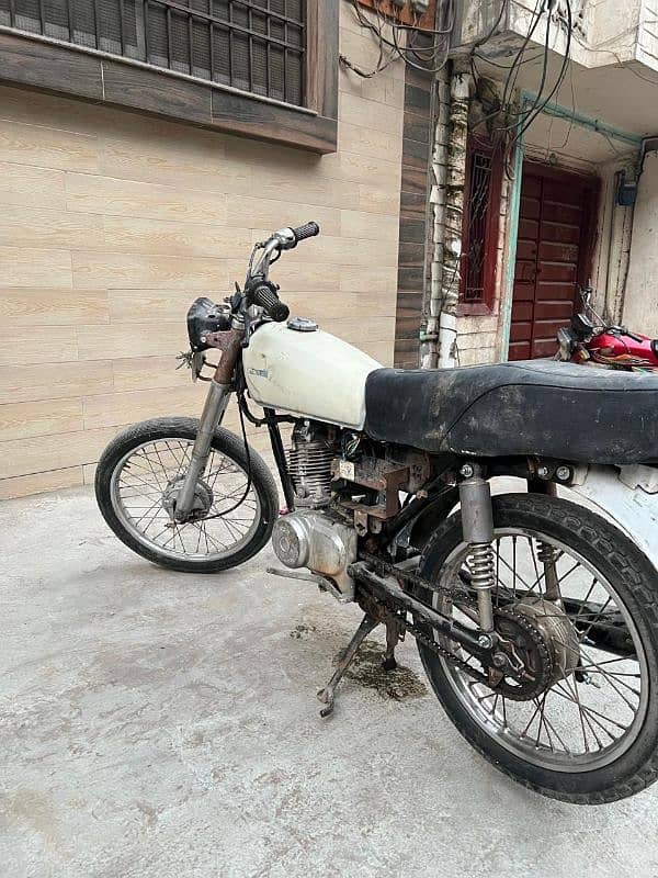 Honda 125 2004 5