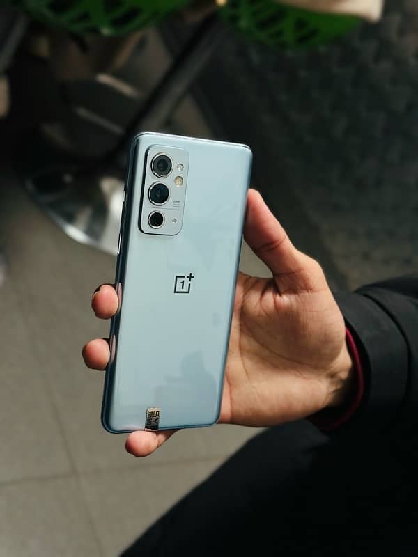 Oneplus 9rt 12/256 10/10 Non PTA Non active 5