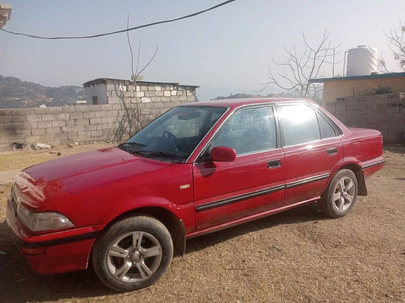 Toyota Corolla 1990 5