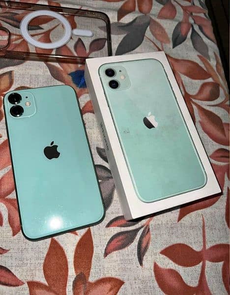 iPhone 11 128 GB call number 03359075409 1