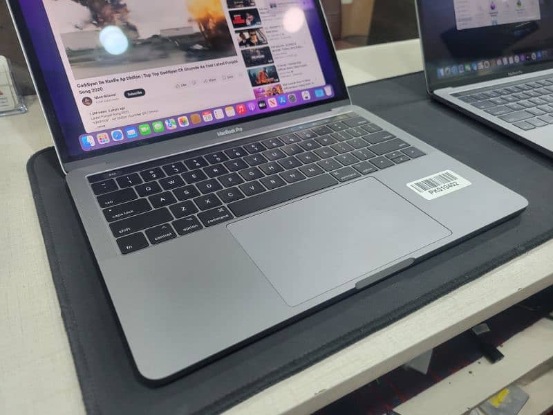 MacBook pro 2017 1