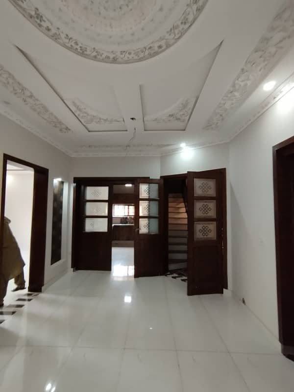 10 MARLA BRAND NEW HOUSE FOR SALE IN NASHEMAN E IQBAL PHASE 1 9