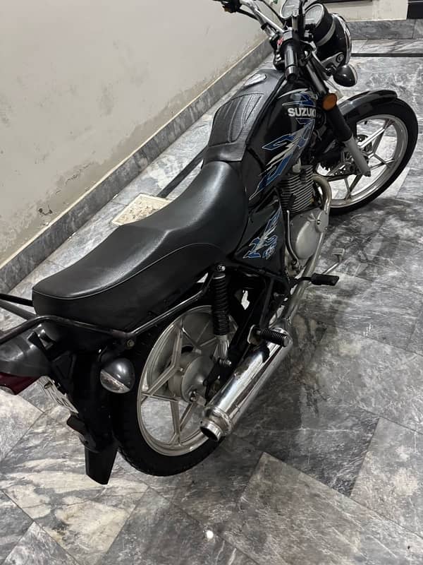 Suzuki Gs 150 2