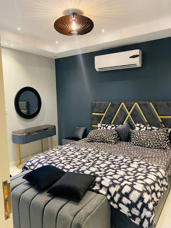 1 Bedroom VIP Full furnish flat per day available in Bahria town Lahore 7