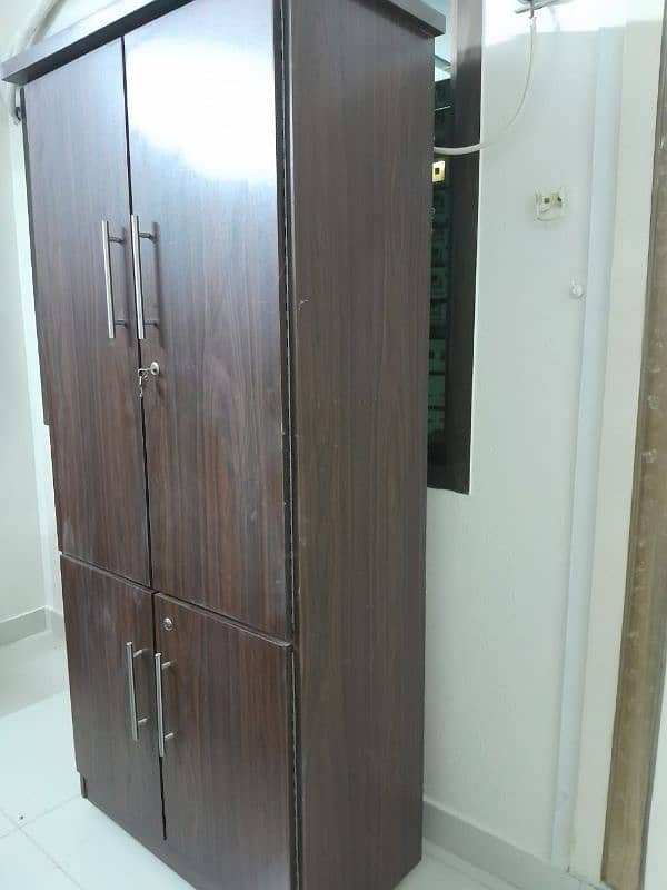 almari 2 door 1