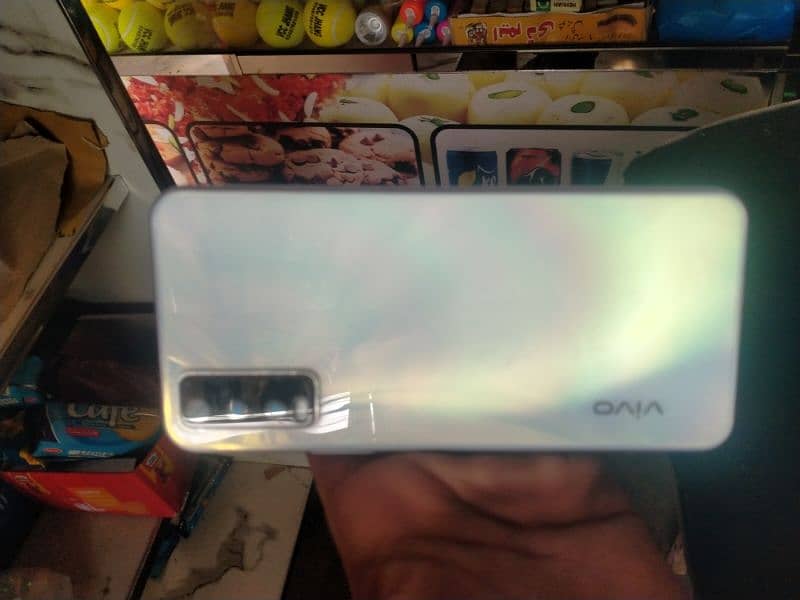 vivo y20 good condition 3