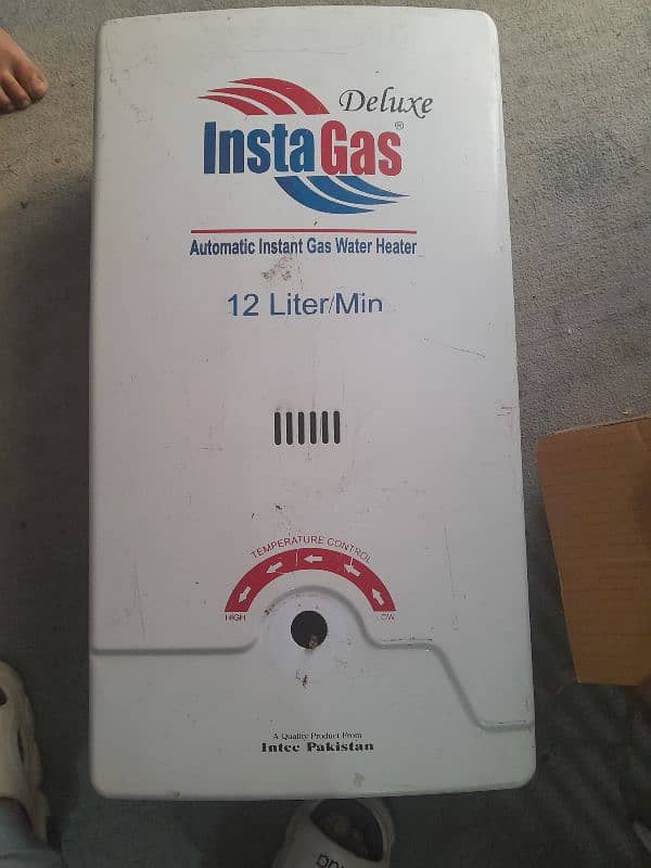 Dulux insta gas water geyser 2