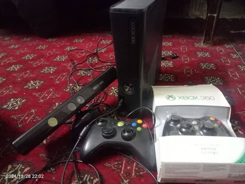 Xbox 360 slim 4