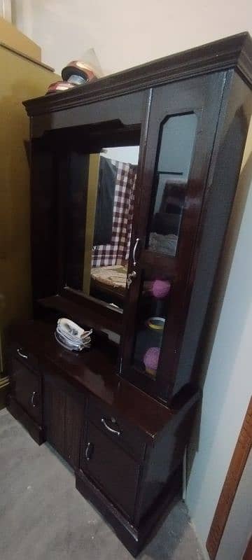 Dressing table 0