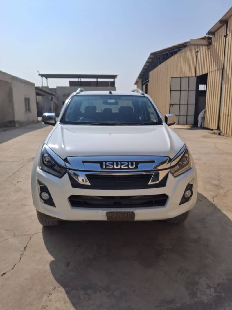 Isuzu D-Max V-Cross Automatic 3.0 2022 1