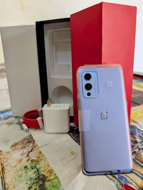 OnePlus 9 5G With Box & charger 2