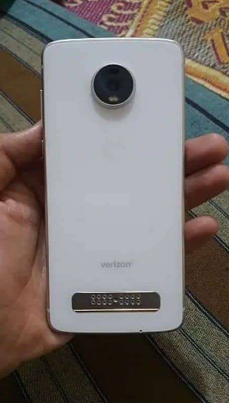 moto z4 128gb new set white color 5