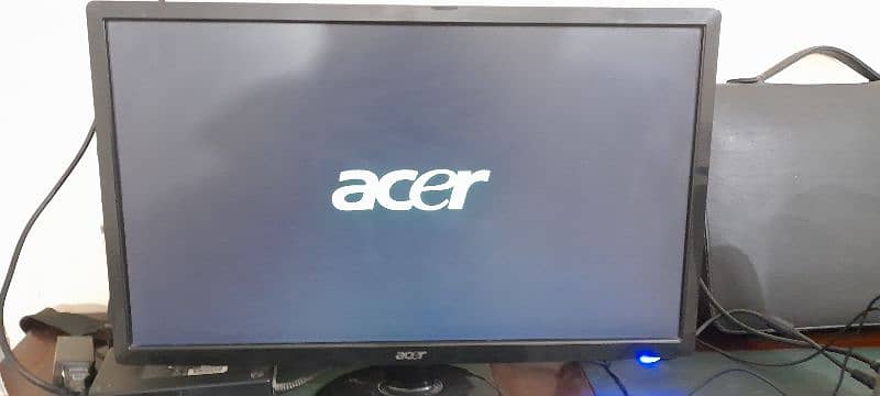 HP Wave Deaktop + Acer 21 inch LCD 4