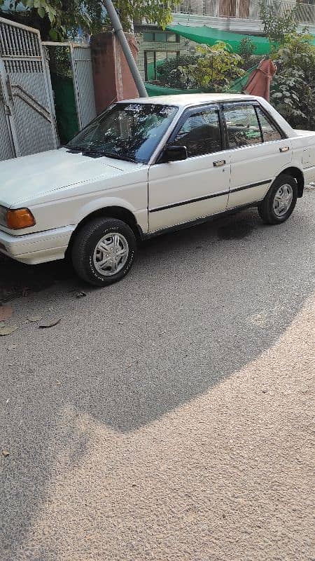 Nissan Sunny 1989 1