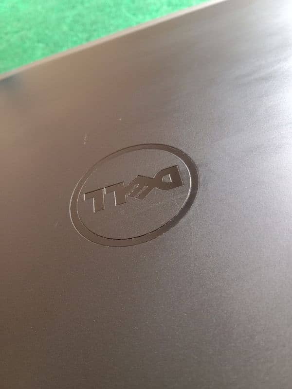 DELL Latitude E5570 Core i5 6th gen 4