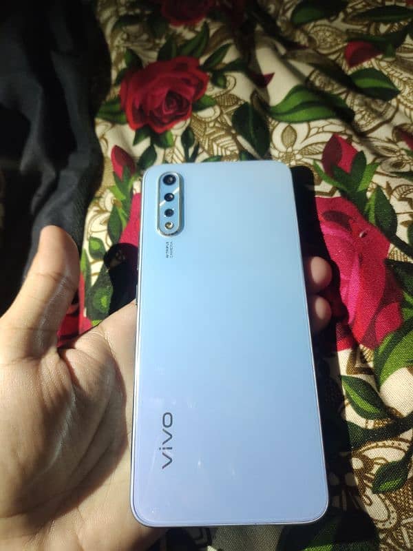 Vivo S1 mobile for sale total jeniun. . 1