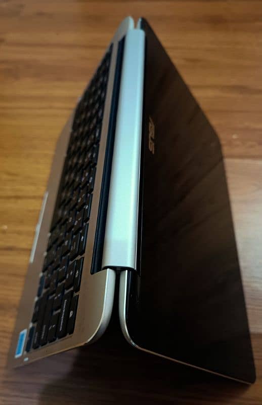 ASUS 360 Chromebook Touchscreen 5