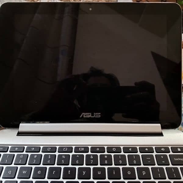 ASUS 360 Chromebook Touchscreen 9