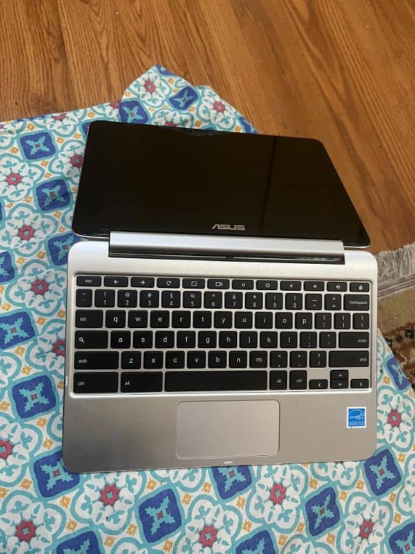 ASUS 360 Chromebook Touchscreen 11