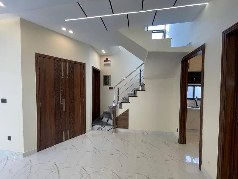 5 MARLA BRAND NEW HOUSE FOR SALE IN DHA RAHBAR BLOCK M 3