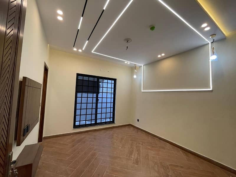 5 MARLA BRAND NEW HOUSE FOR SALE IN DHA RAHBAR BLOCK M 10