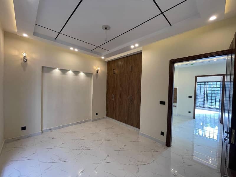 5 MARLA BRAND NEW HOUSE FOR SALE IN DHA RAHBAR BLOCK M 29